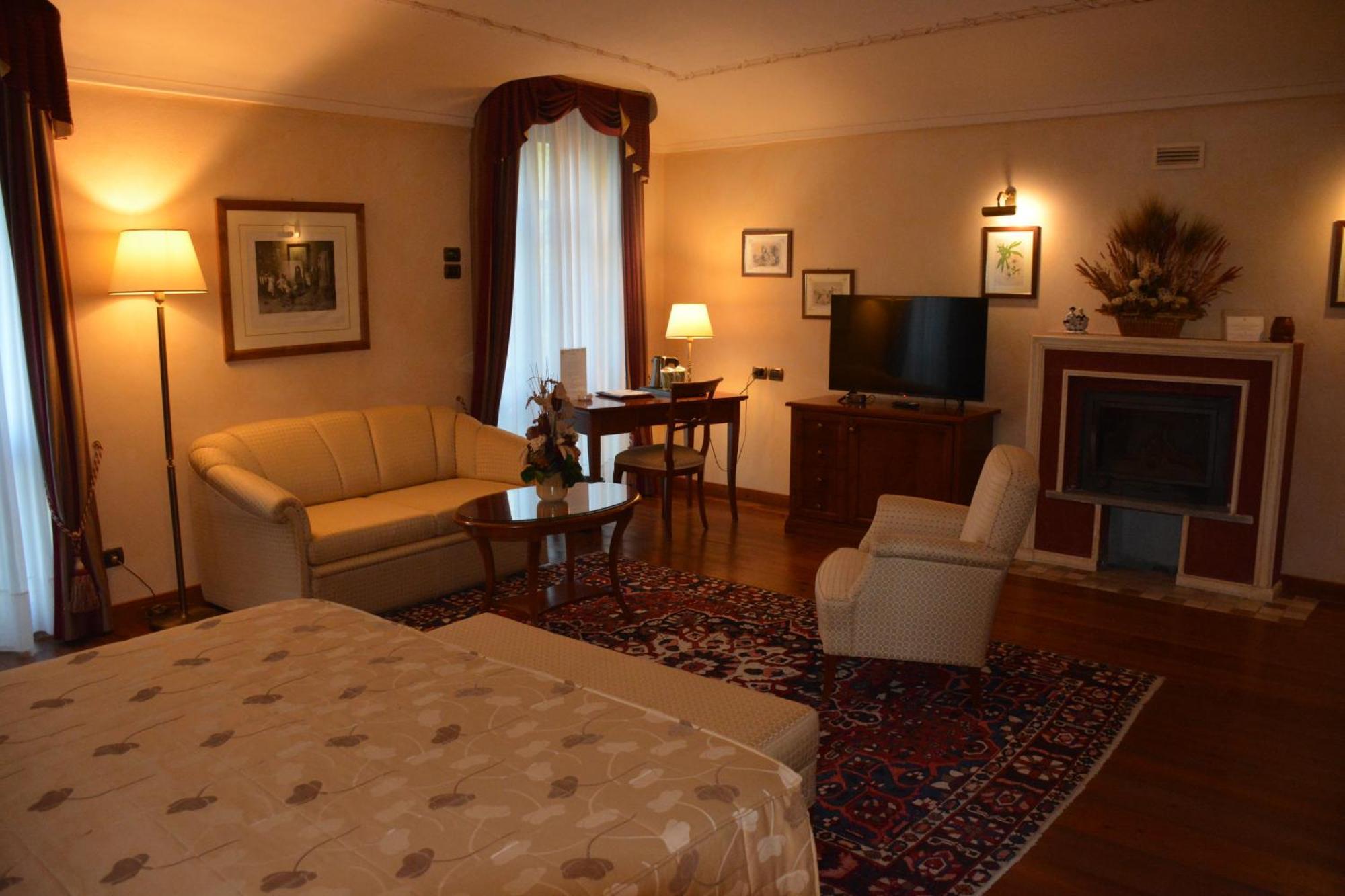 Romantic Hotel Furno サン・フランチェスコ・アル・カンポ エクステリア 写真