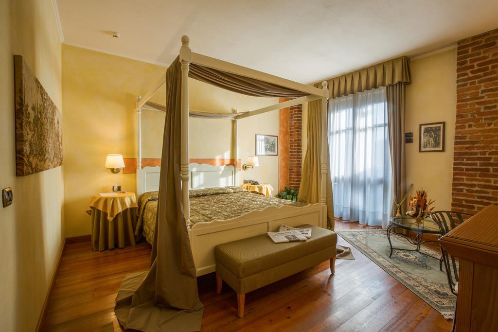 Romantic Hotel Furno サン・フランチェスコ・アル・カンポ エクステリア 写真